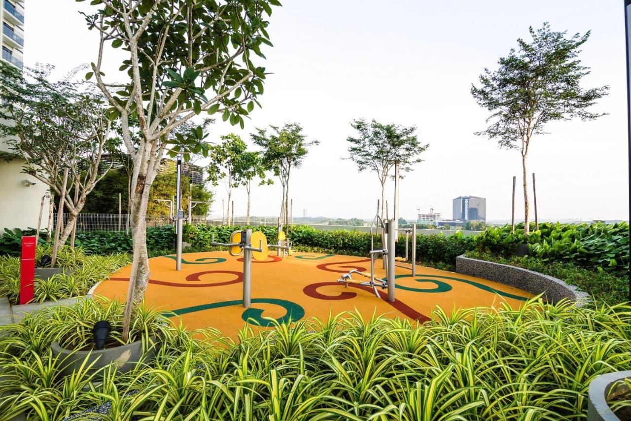 Ramada Meridin Johor Bahru Nusajaya  Exterior photo