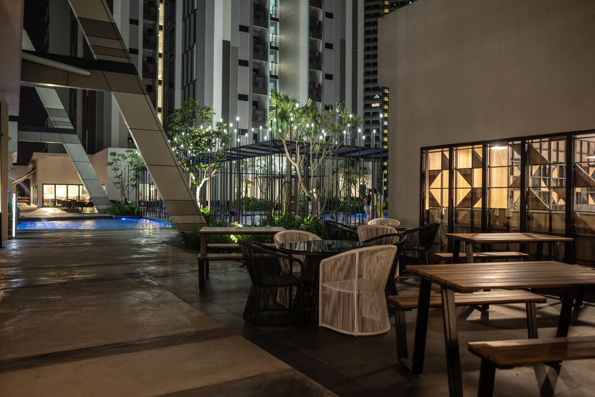 Ramada Meridin Johor Bahru Nusajaya  Exterior photo