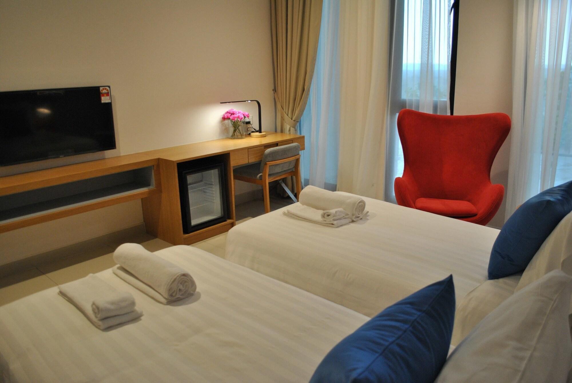Ramada Meridin Johor Bahru Nusajaya  Exterior photo